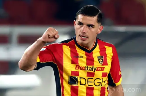 对年轻球员 对年轻球员